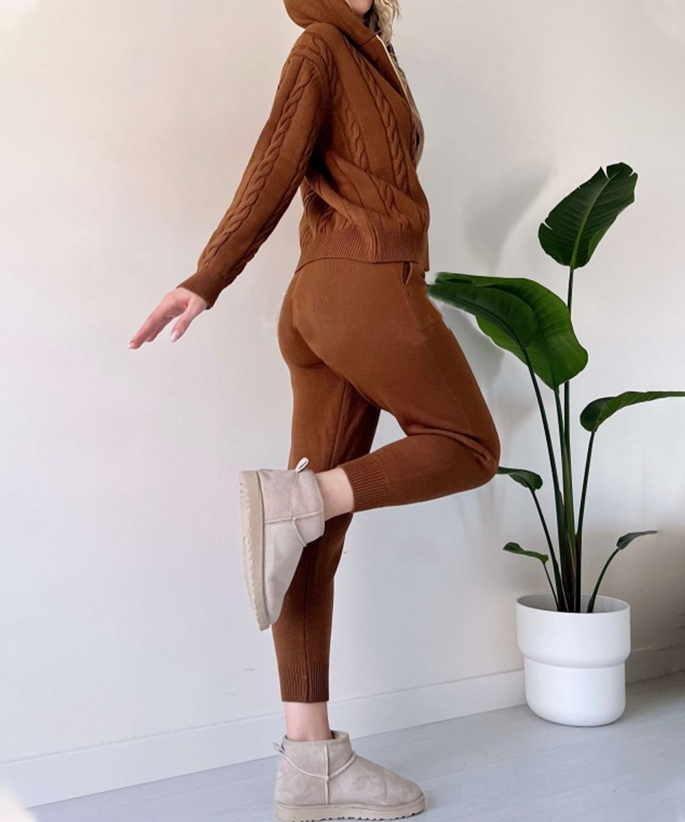 Completo invernale da donna Elodie: caldo completo in due pezzi con tessuto morbido e stile elegante