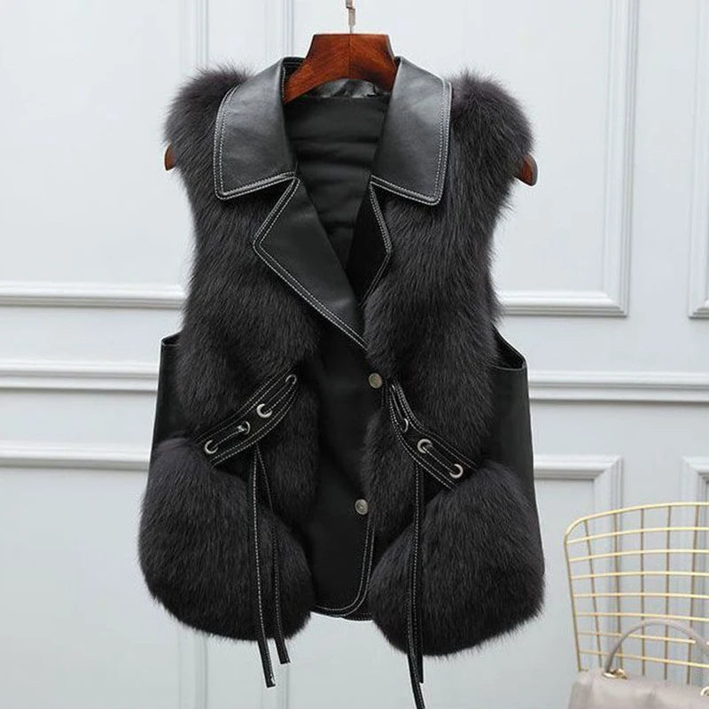 Dilara Gilet Femme en Fausse Fourrure – Design Élégant avec Coupe Ajustable & Doublure Douce