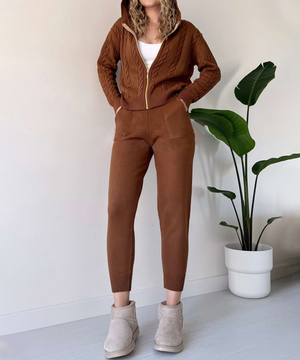Completo invernale da donna Elodie: caldo completo in due pezzi con tessuto morbido e stile elegante