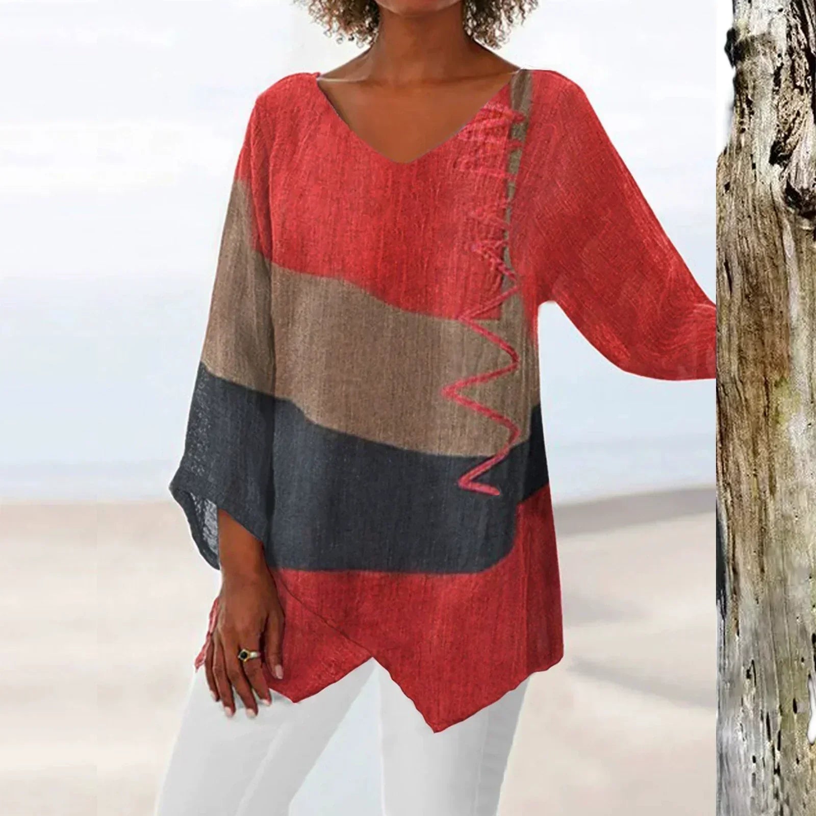 Solange Top Femme – Design Bicolore à Col V & Coupe Flatteuse pour Confort et Style