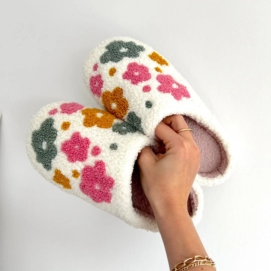 Valentina hjemmesko til kvinder med blomsterprint – bløde og varme indendørs tøfler til vinterkomfort og hygge