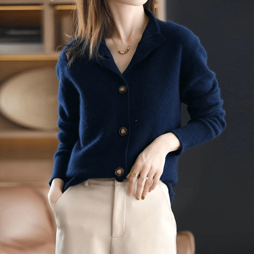 Marcy Cardigan Femme – Měkká pletenina s límcem, elegantní zapínání na knoflíky a pohodlný střih